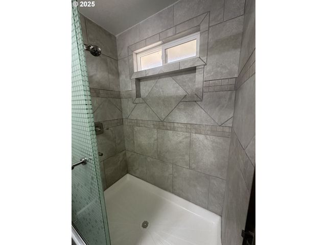 33374 Nw WICKSTROM Dr, Scappoose, OR 97056