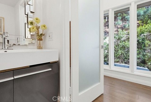 9499 Cherokee, Beverly Hills, CA 90210