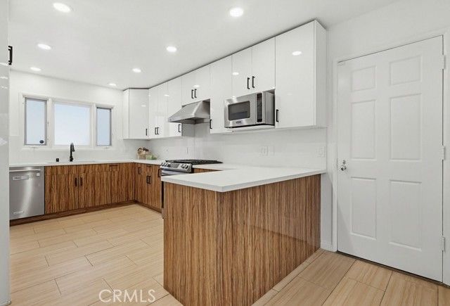 9499 Cherokee, Beverly Hills, CA 90210