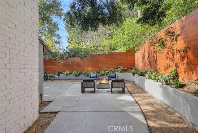 9499 Cherokee, Beverly Hills, CA 90210