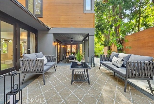 9499 Cherokee, Beverly Hills, CA 90210