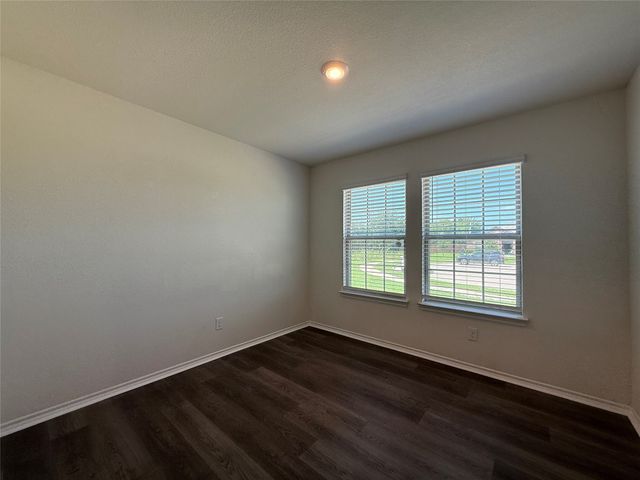 2702 Marotto Way, Seagoville, TX 75159