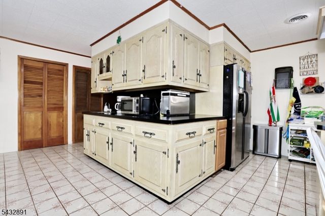 54 Stalter, Wayne Twp., NJ 07470