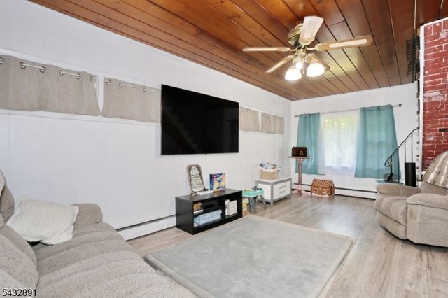 54 Stalter, Wayne Twp., NJ 07470