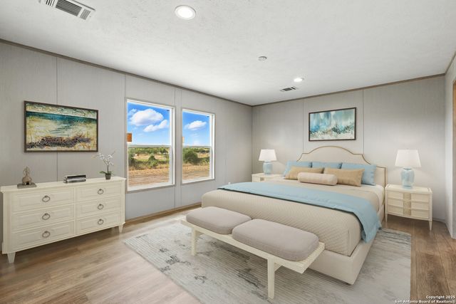 2553 FM 1332, Jourdanton, TX 78026