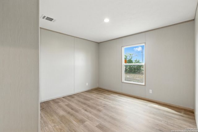 2553 FM 1332, Jourdanton, TX 78026