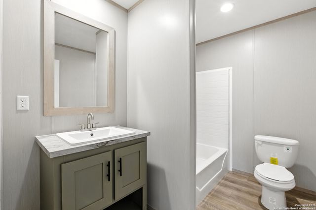 2553 FM 1332, Jourdanton, TX 78026