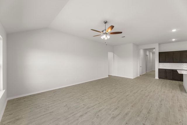 214 Bandit Trail, Terrell, TX 75160