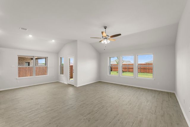 214 Bandit Trail, Terrell, TX 75160