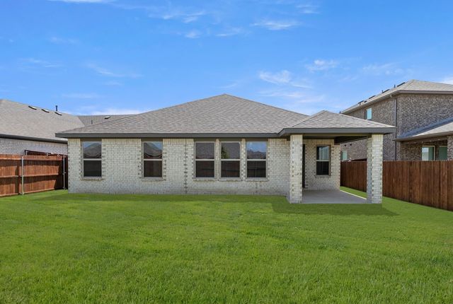 214 Bandit Trail, Terrell, TX 75160