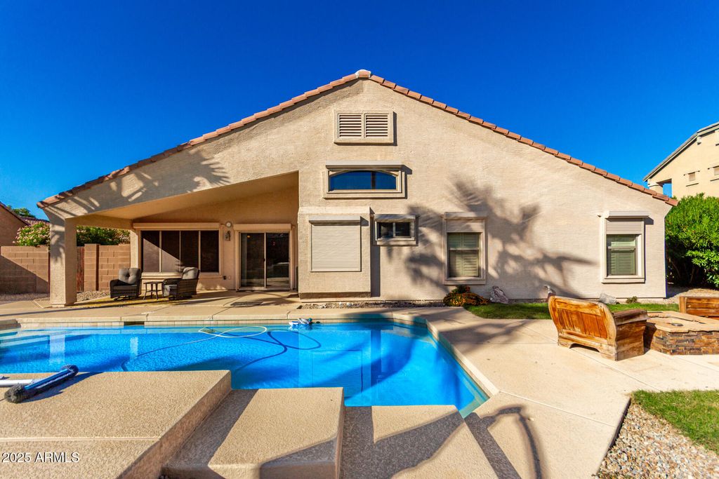 Image 27 of property listing at 41027 W PRYOR Lane Lane, Maricopa, AZ 85138