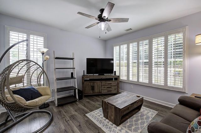 4477 Black Hills Drive NW, Acworth, GA 30101