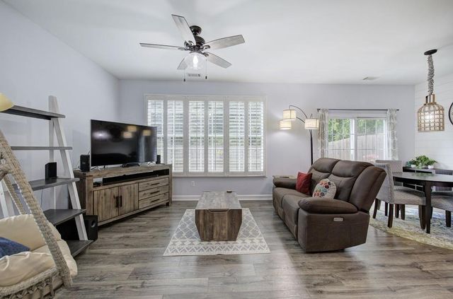 4477 Black Hills Drive NW, Acworth, GA 30101