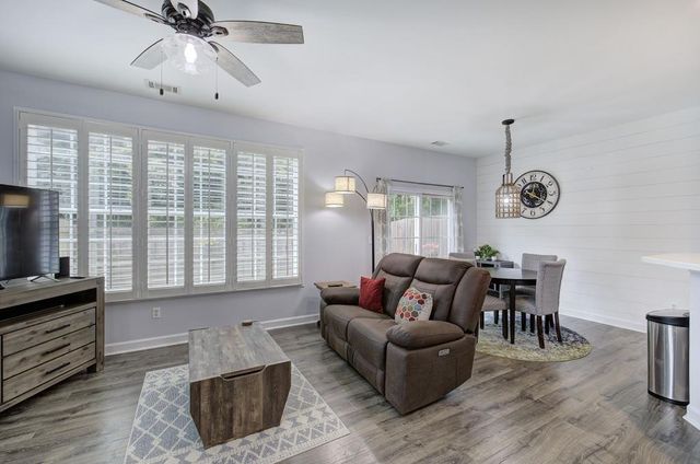 4477 Black Hills Drive NW, Acworth, GA 30101