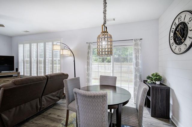 4477 Black Hills Drive NW, Acworth, GA 30101