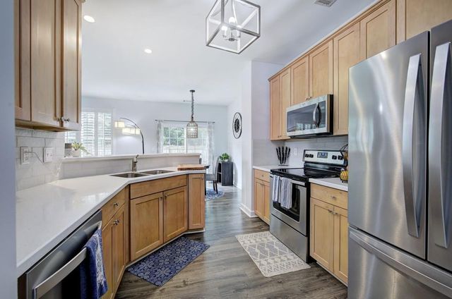 4477 Black Hills Drive NW, Acworth, GA 30101