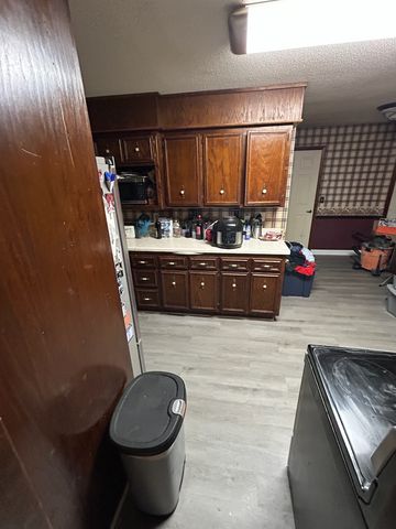 651 Turkey Creek Dr, Tullahoma, TN 37388