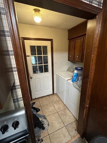 651 Turkey Creek Dr, Tullahoma, TN 37388