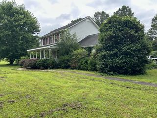 651 Turkey Creek Dr, Tullahoma, TN 37388