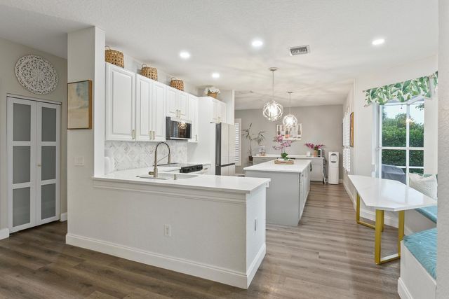 10848 Tamoron Lane, Boca Raton, FL 33498