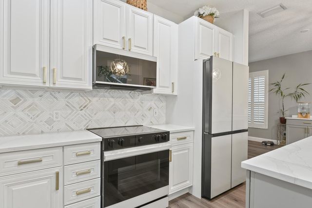 10848 Tamoron Lane, Boca Raton, FL 33498