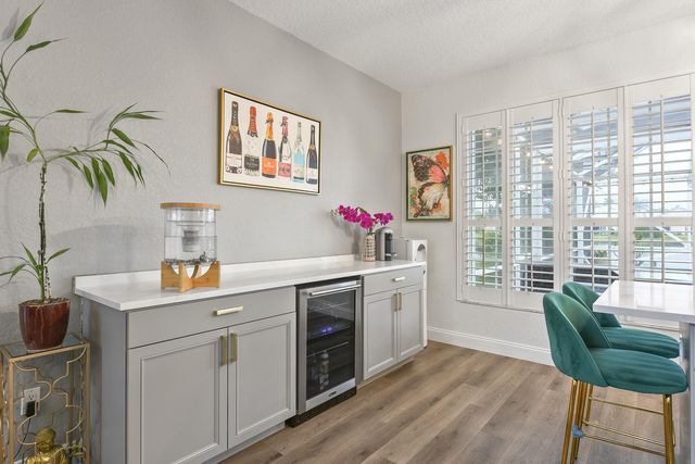 10848 Tamoron Lane, Boca Raton, FL 33498