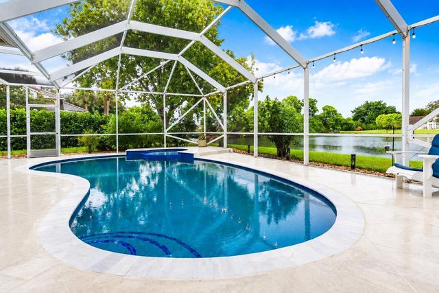 10848 Tamoron Lane, Boca Raton, FL 33498