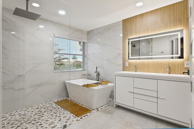 10848 Tamoron Lane, Boca Raton, FL 33498