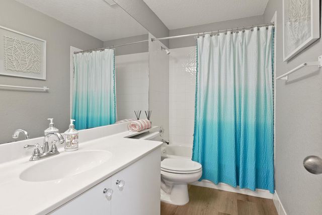 10848 Tamoron Lane, Boca Raton, FL 33498
