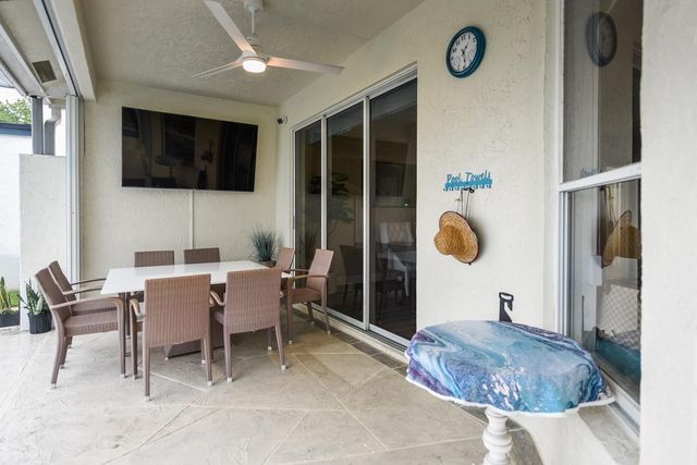 10848 Tamoron Lane, Boca Raton, FL 33498