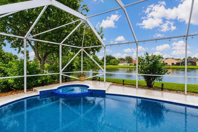 10848 Tamoron Lane, Boca Raton, FL 33498