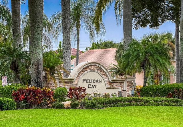 10848 Tamoron Lane, Boca Raton, FL 33498
