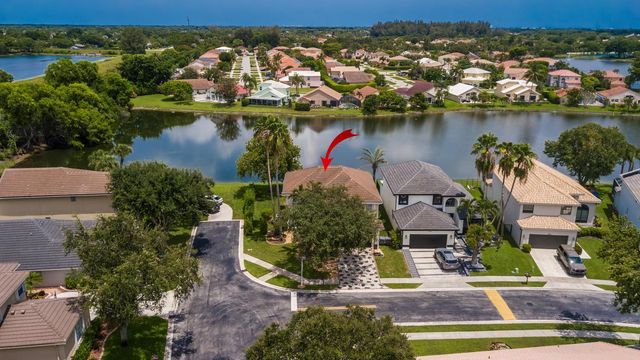 10848 Tamoron Lane, Boca Raton, FL 33498