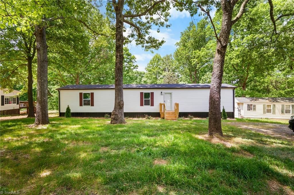 183 Casa Bella Drive, Advance, NC 27006