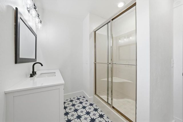 8300 S Walker Avenue, Oklahoma City, OK 73139