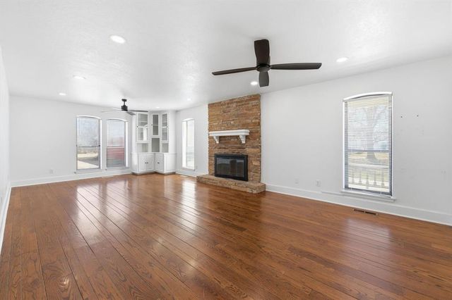 8300 S Walker Avenue, Oklahoma City, OK 73139