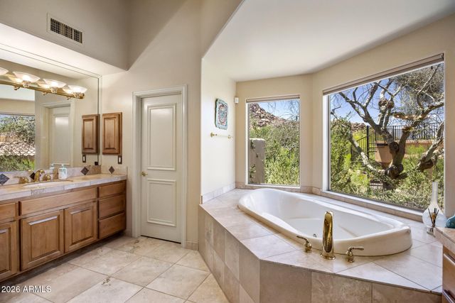 11181 E Desert Troon Lane, Scottsdale, AZ 85255