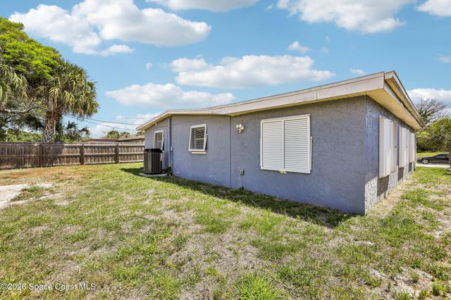 3040 Juanita Circle, Melbourne, FL 32901