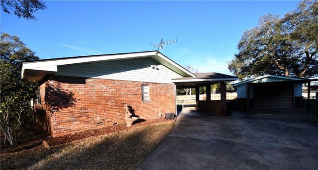 5711 NAVAHO Trail, Alexandria, LA 71301