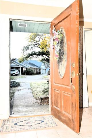 5711 NAVAHO Trail, Alexandria, LA 71301