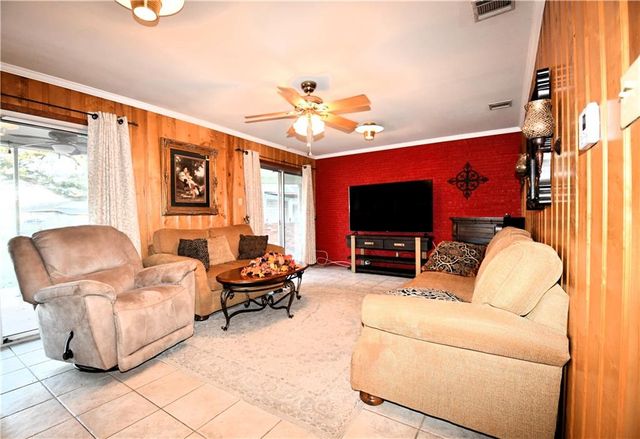 5711 NAVAHO Trail, Alexandria, LA 71301