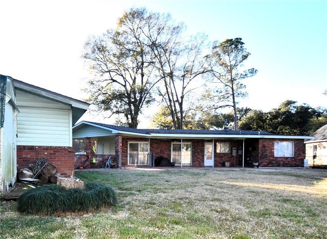 5711 NAVAHO Trail, Alexandria, LA 71301