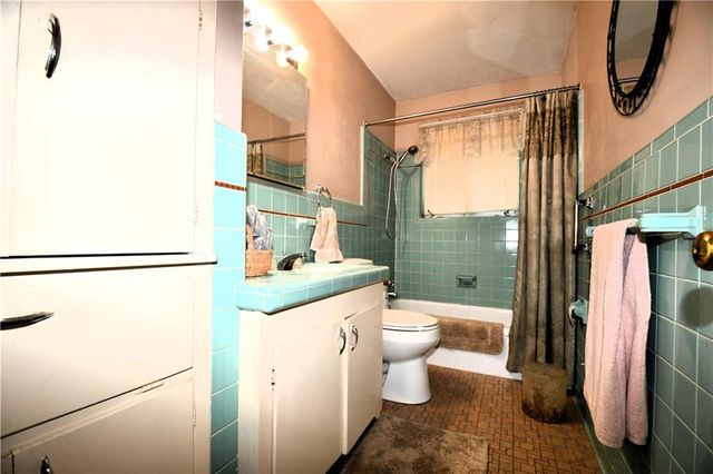 5711 NAVAHO Trail, Alexandria, LA 71301