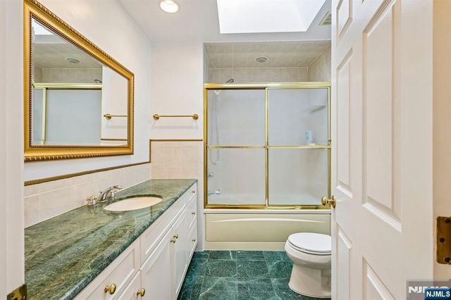 312B 13th Street 2, Palisades Park, NJ 07650