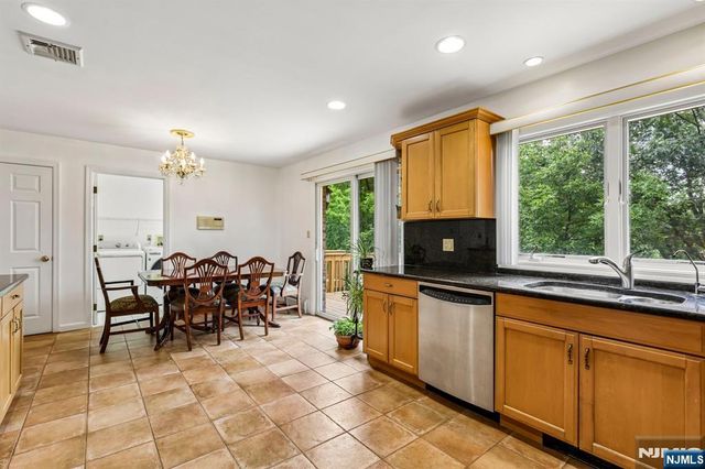312B 13th Street 2, Palisades Park, NJ 07650