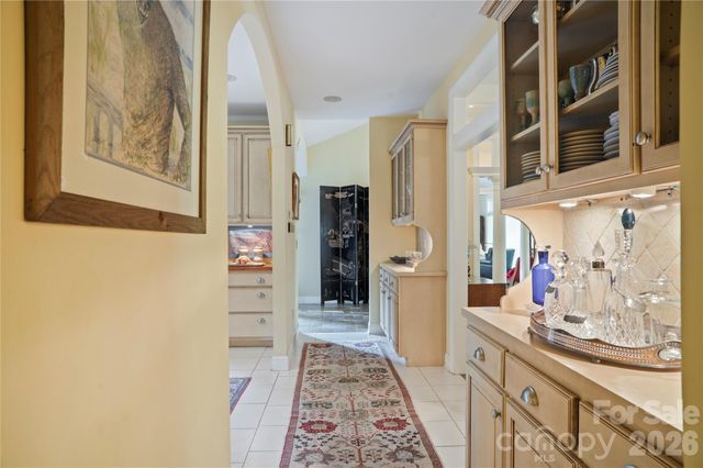 4 Citadel Lane, Hendersonville, NC 28739