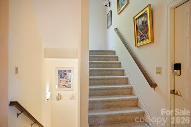4 Citadel Lane, Hendersonville, NC 28739