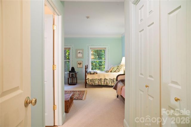 4 Citadel Lane, Hendersonville, NC 28739
