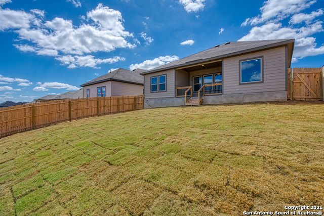 12306 Vista Rim, Live Oak, TX 78233