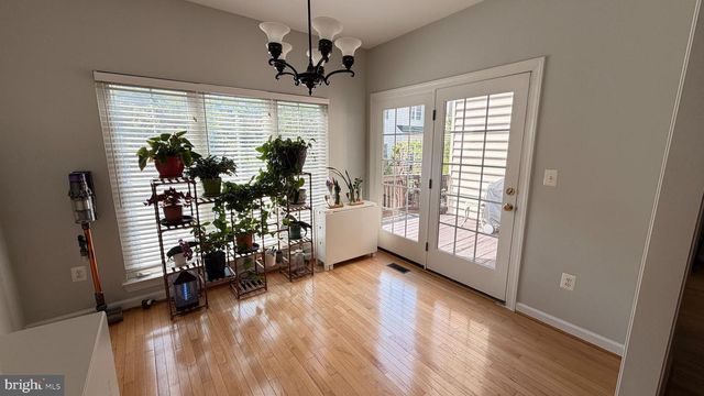 4224 LOWER PARK DR, Fairfax, VA 22030